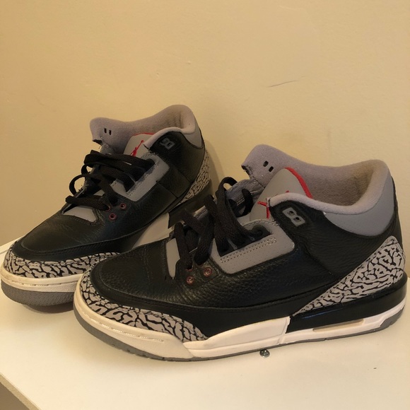 Nike Shoes - nike jordan 3 black cement 2011 - size 7Y eur 40